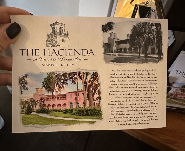 Postkarte des Hacienda Hotels in New Port Richey, Florida